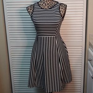 Banana Republic Striped Dress w/Pockets